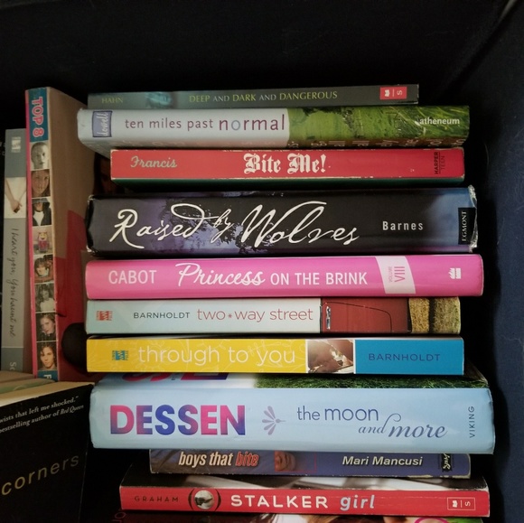 BOOKS - Picture 5 of 5